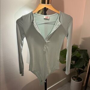 Bayse Women's Sage Button-Up Bodysuit LG